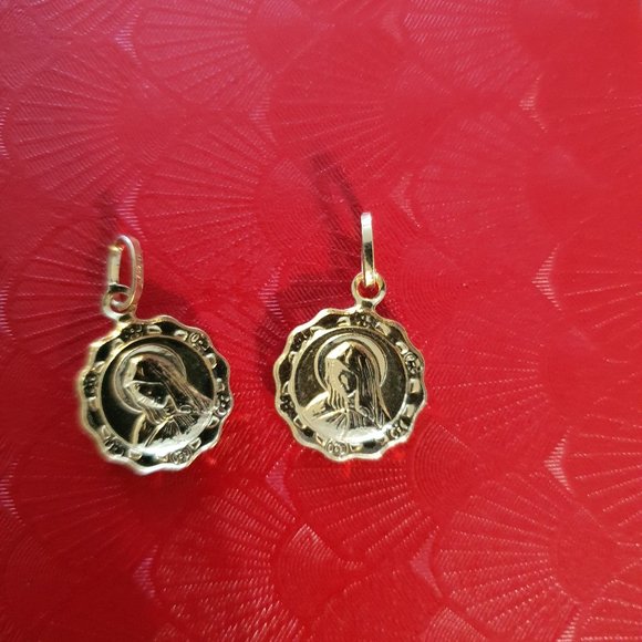 Gold Pendants - Picture 12 of 16